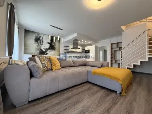 Pronájem bytu 5+kk, Praha, Úbislavská, 240 m2