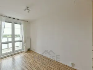 Prodej bytu 3+1, Praha - Černý Most, Kpt. Stránského, 77 m2