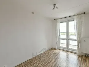 Prodej bytu 3+1, Praha - Černý Most, Kpt. Stránského, 77 m2