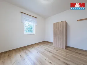 Prodej bytu 1+kk, Šestajovice, Revoluční, 18 m2