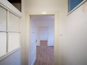 Pronájem bytu 2+kk, Praha - Žižkov, Lucemburská, 49 m2