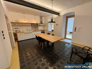 Pronájem bytu 2+kk, Znojmo, Na Kopečku, 52 m2