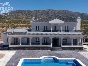 Prodej rodinného domu, Pinoso, Alicante, Španělsko, 245 m2