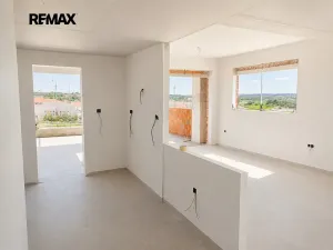 Prodej bytu 3+kk, San Miguel de Salinas, Španělsko, Calle Mozart, 95 m2