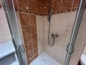 Pronájem bytu 2+kk, Praha - Kobylisy, Kyselova, 44 m2