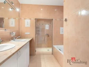 Prodej rodinného domu, Uhlířské Janovice, Kolínská, 550 m2