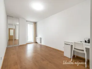 Pronájem bytu 2+kk, Praha - Modřany, Vorařská, 69 m2