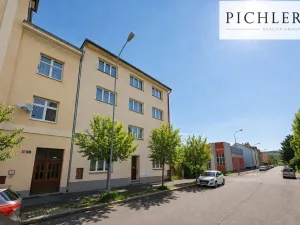 Pronájem bytu 1+1, Karlovy Vary - Stará Role, Závodu míru, 38 m2