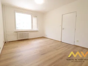 Pronájem bytu 1+1, Hradec Králové - Moravské Předměstí, Formánkova, 35 m2