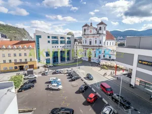 Prodej komerční nemovitosti, Ústí nad Labem, Mírové náměstí, 4220 m2