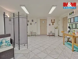 Pronájem obchodního prostoru, Čáslav - Čáslav-Staré Město, nám. Jana Žižky z Trocnova, 120 m2