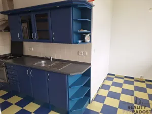 Pronájem bytu 2+1, Děčín, Krásnostudenecká, 50 m2