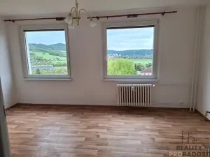 Pronájem bytu 2+1, Děčín, Krásnostudenecká, 50 m2