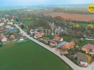 Prodej rodinného domu, Kunětice, 500 m2