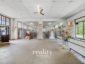 Pronájem skladu, Jihlava, Polenská, 1000 m2