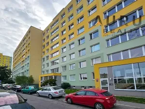 Prodej bytu 2+kk, Praha - Chodov, V průčelí, 46 m2