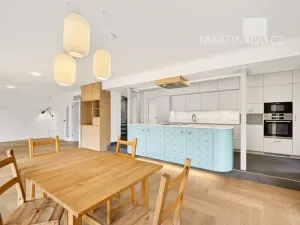 Pronájem rodinného domu, Černošice, Fügnerova, 237 m2