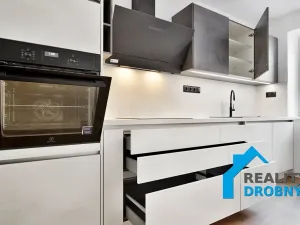 Prodej bytu 2+1, Děčín, Podmokelská, 53 m2