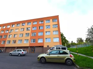 Pronájem bytu 2+kk, Králův Dvůr, Nad Stadionem, 42 m2