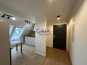 Pronájem bytu 2+1, Kyjov, třída Komenského, 48 m2