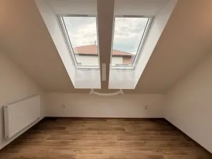 Pronájem bytu 3+kk, Návsí, 80 m2