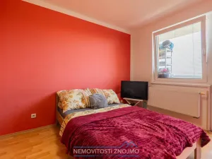 Prodej bytu 3+kk, Znojmo, Jarošova, 71 m2