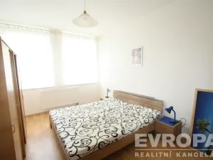 Pronájem bytu 2+kk, Praha - Žižkov, Jeseniova, 48 m2