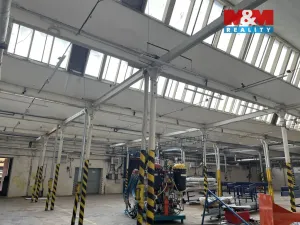 Pronájem skladu, Suchovršice, 1100 m2