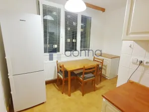 Pronájem bytu 2+1, Praha, Zvolská, 60 m2