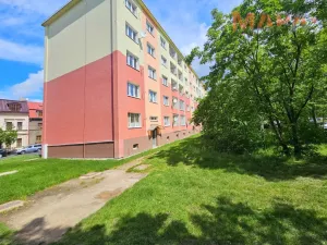 Prodej bytu 2+1, Chomutov, Beethovenova, 49 m2