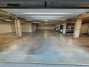 Prodej garážového stání, Slavkov u Brna, Zelnice II., 16 m2