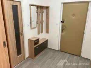 Pronájem bytu 2+1, Zlín, Dřevnická, 60 m2