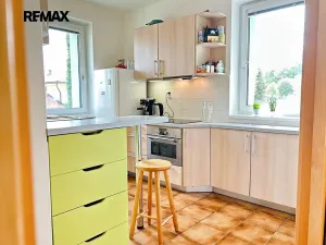 Pronájem bytu 2+1, Praha - Koloděje, U Floriána, 54 m2