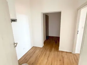 Pronájem bytu 1+1, Byšice, Mělnická, 42 m2