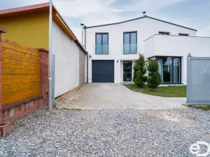 Prodej rodinného domu, Pohořelice, 139 m2
