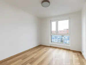 Pronájem bytu 2+kk, Praha - Modřany, Kolmanova, 51 m2