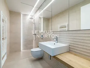 Prodej rodinného domu, Praha - Horní Měcholupy, U hostivařského nádraží, 231 m2