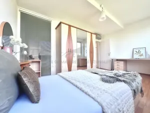 Prodej bytu 4+kk, Praha - Vysočany, Skloněná, 116 m2