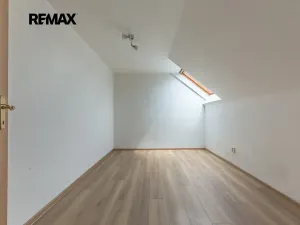 Pronájem bytu 4+kk, Ovčáry, 128 m2