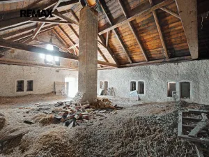 Prodej atypického bytu, Lošany, 191 m2