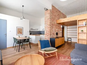 Pronájem bytu 1+kk, Praha - Malá Strana, Petřínská, 37 m2