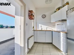 Pronájem bytu 2+1, Praha - Bubeneč, Bubenečská, 69 m2