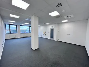 Pronájem kanceláře, Praha - Vysočany, Poděbradská, 416 m2