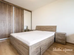 Pronájem bytu 2+kk, Praha - Černý Most, Mrázkova, 50 m2
