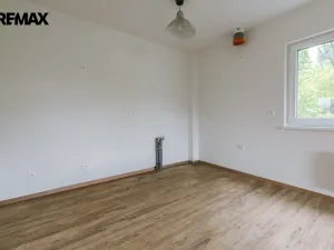 Pronájem kanceláře, Úvaly, Maroldova, 70 m2