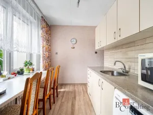 Prodej bytu 2+1, Třebíč - Borovina, Revoluční, 56 m2
