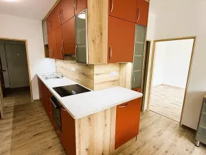 Pronájem bytu 4+1, Strakonice, Mlýnská, 80 m2