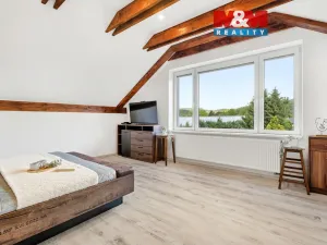 Prodej rodinného domu, Rynoltice, 224 m2