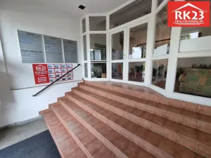 Pronájem kanceláře, Mariánské Lázně, Nádražní náměstí, 19 m2