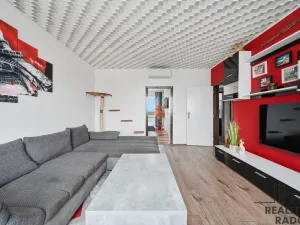 Prodej bytu 3+1, Hodonín, Šumná, 68 m2
